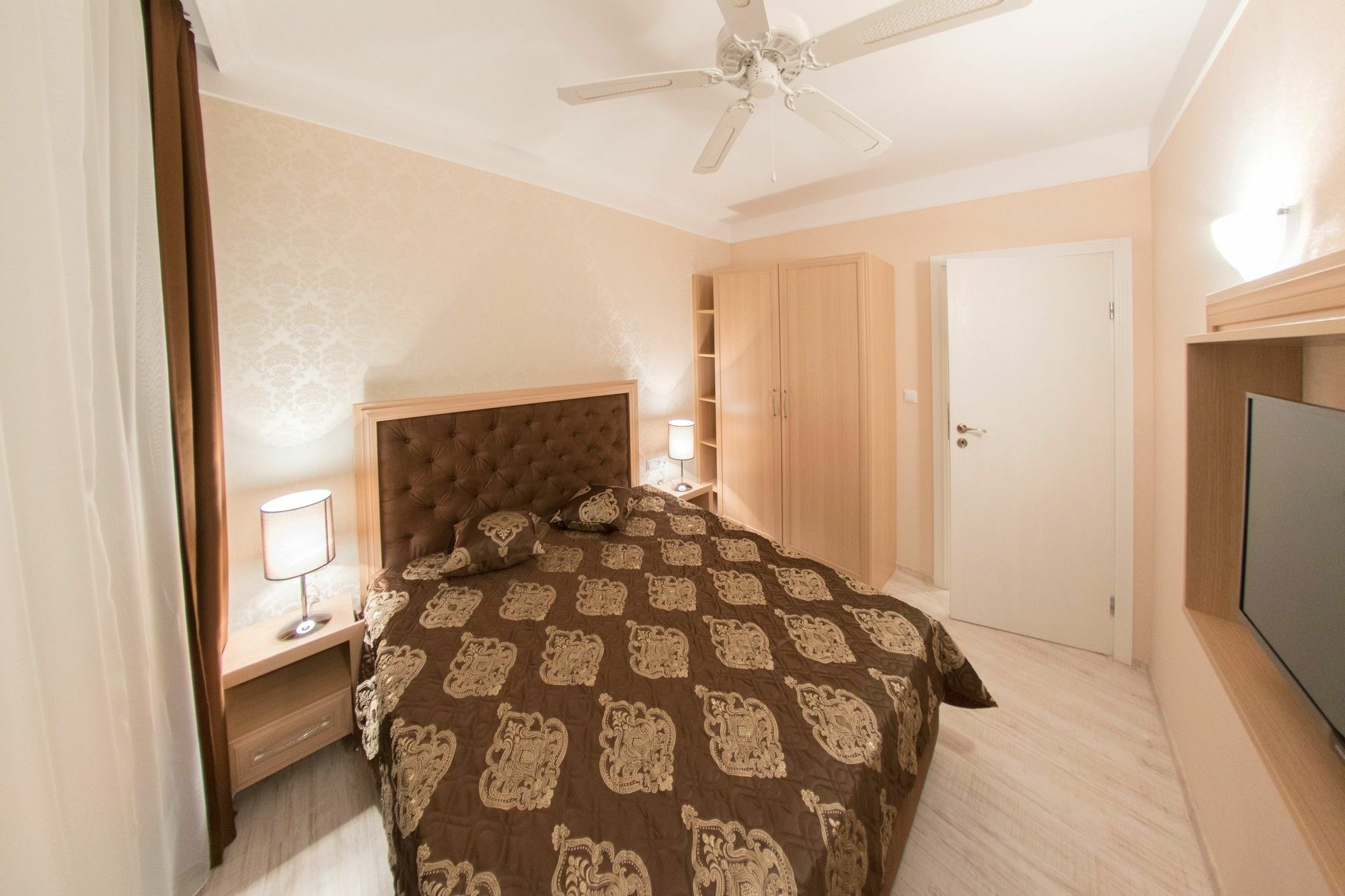 Harmony Suites - Dream Island Sunny Beach Eksteriør billede